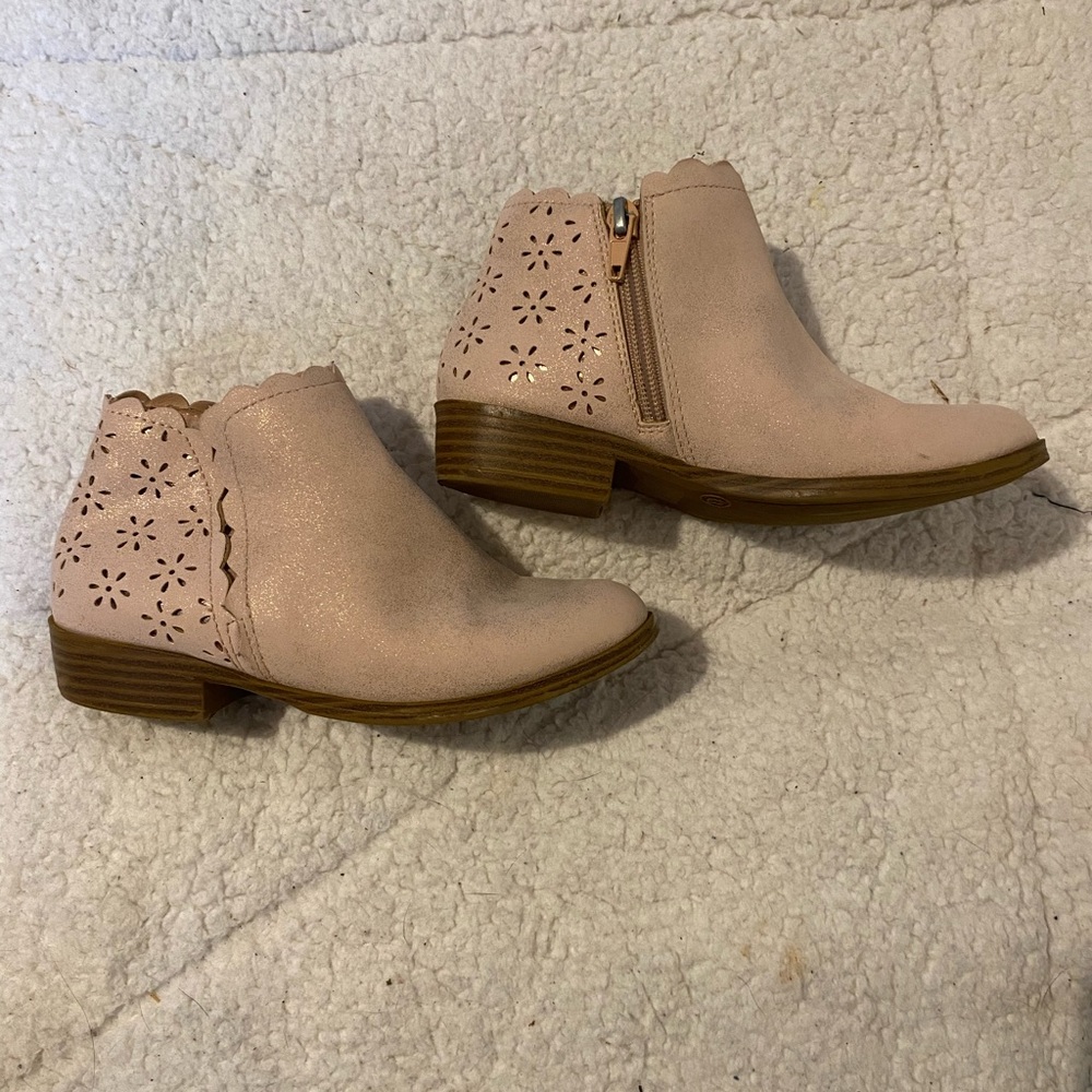 Ankle boots